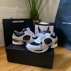 CHANEL SNEAKERS